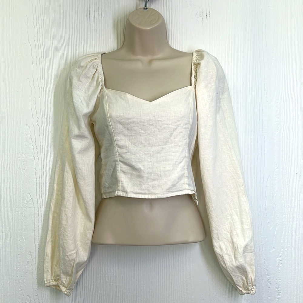 Forever 21 - Ivory Linen Blend Puffed Sleeve Heart Neckline Crop Size Medium - Picture 2 of 11